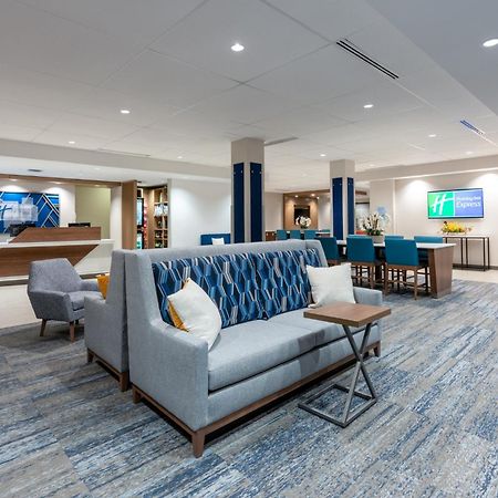 Holiday Inn Express & Suites Vaughan-Southwest By Ihg Экстерьер фото