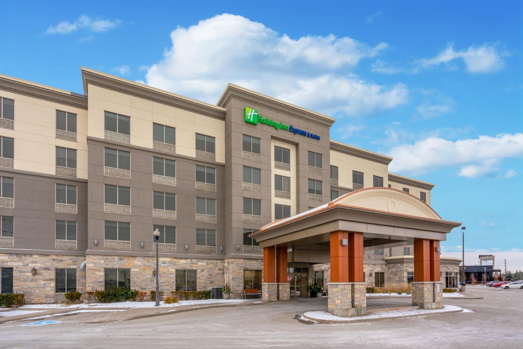 Holiday Inn Express & Suites Vaughan-Southwest By Ihg Экстерьер фото