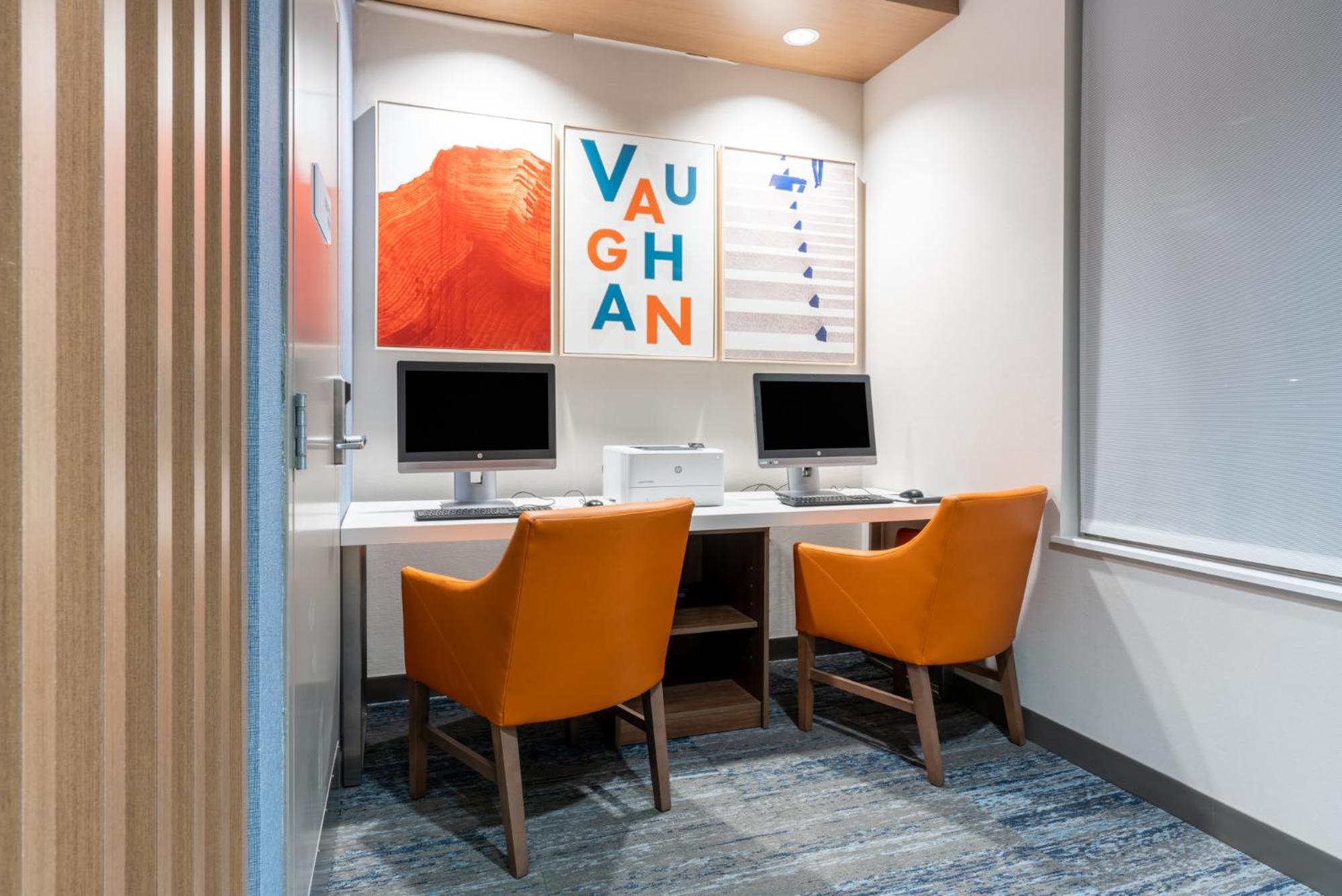 Holiday Inn Express & Suites Vaughan-Southwest By Ihg Экстерьер фото