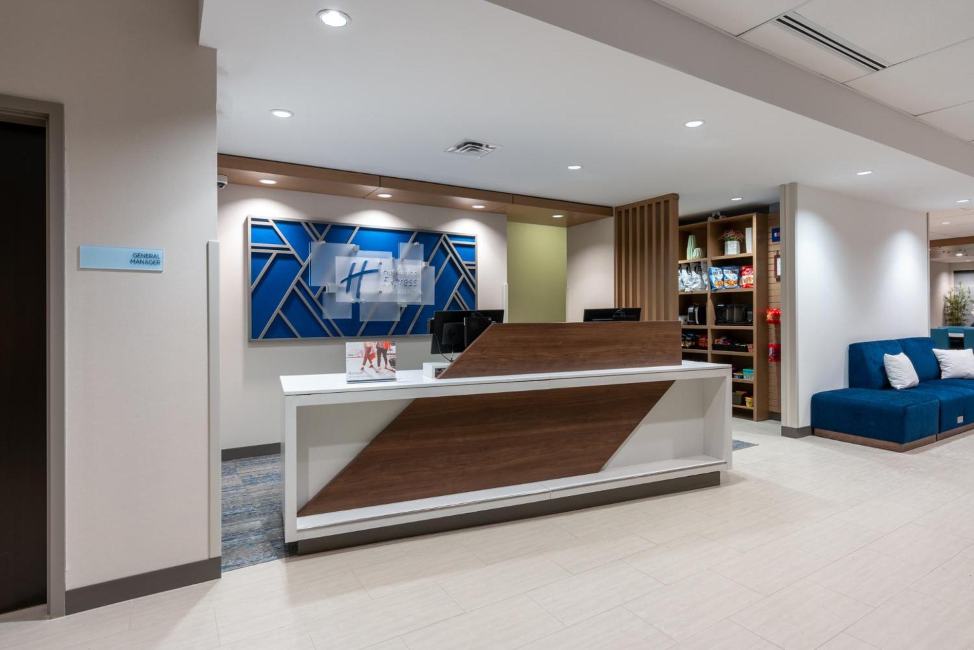 Holiday Inn Express & Suites Vaughan-Southwest By Ihg Экстерьер фото