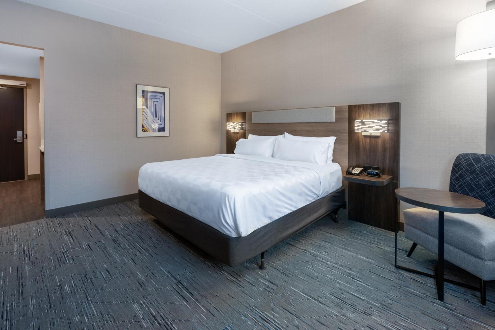Holiday Inn Express & Suites Vaughan-Southwest By Ihg Экстерьер фото